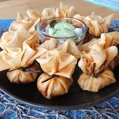 A picture of Fried Golden Bags • How To Make Thai Money Bags • Fried Bag Dumplings |ThaiChef food.