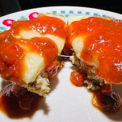 A picture of Cheesy Turkey 🦃 Muffin Cups.