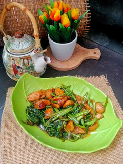 Foto resep Oseng Kangkung Bakso Saus Tiram