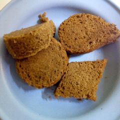 A picture of Millet cake.