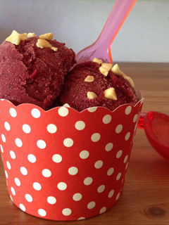 Una foto de Helado de cerezas (con Thermomix o sin ella)