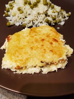 Egyszerű sajtos-tejszínes csirkemell recept fotója