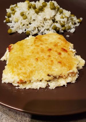 Egyszerű sajtos-tejszínes csirkemell recept fotója