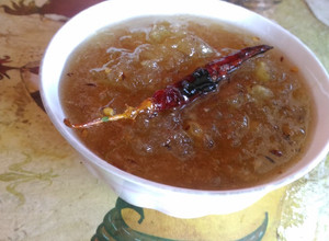 A picture of Aam ka meetha achar.