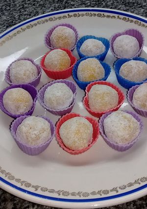 Una foto de Yemas dulces de Santa Teresa