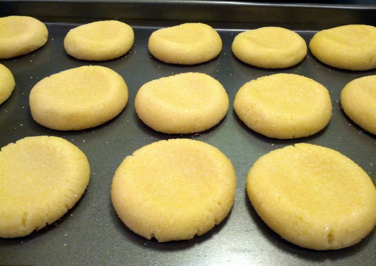 Easiest Way to Make Perfect Almond Cookies