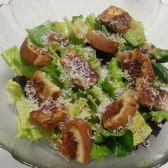 A picture of Creamy Ceaser Dressing.