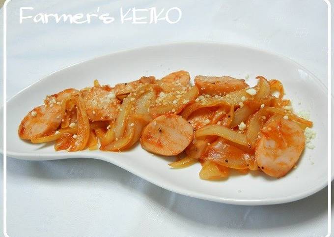 How to Make Delicious Stir Fried Onion and Fish Sausage With Ketchup
