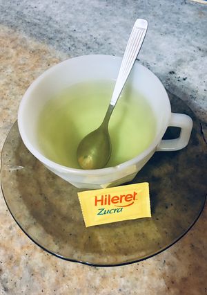 Una foto de Infusión con cáscaras de mandarina como té y para tratar insomnio