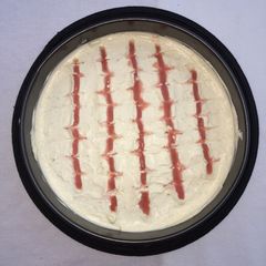 A picture of Hobnob Strawberry Cheesecake.