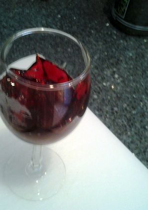A picture of soda fountain treat.