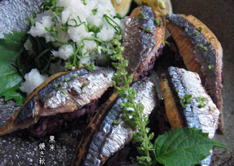 Recipe of Homemade Grilled Pacific Saury Sushi with Black Rice