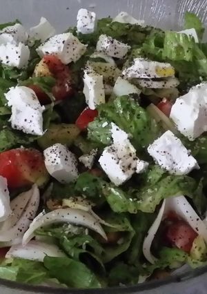 A picture of Greek salad.