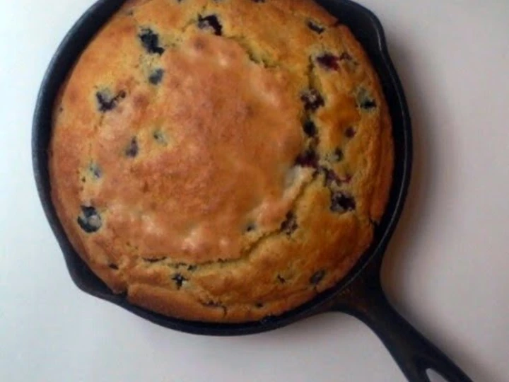 Easy Way Prepare Sweet Blueberry Cornbread the Can Spoil the Tongue Really delicious