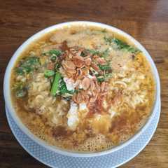 A picture of Shin Ramyun Ramen anti gagal.