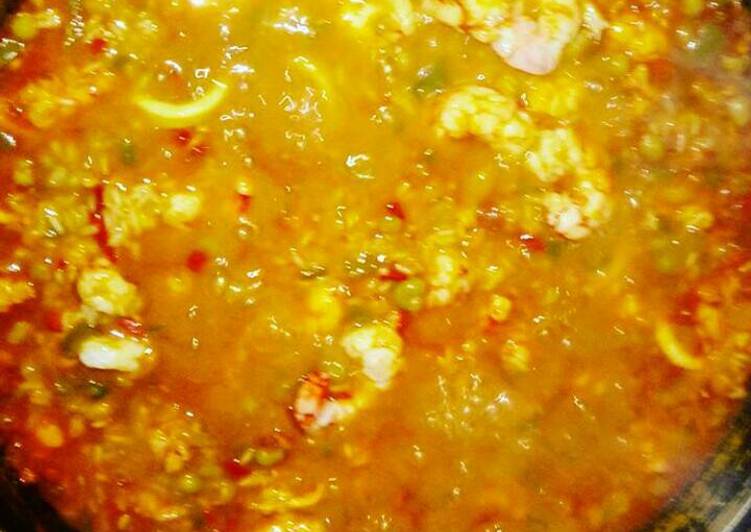 Paella de langostinos, calamar y camarones😋💪👌