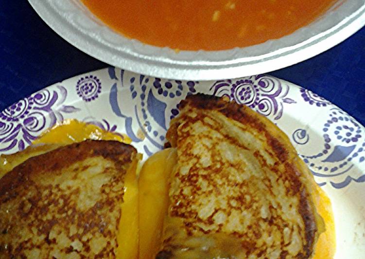 grilled cheese with tomato soup three options