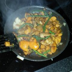 A picture of Honey and Orange Chicken with Sweet Potato.