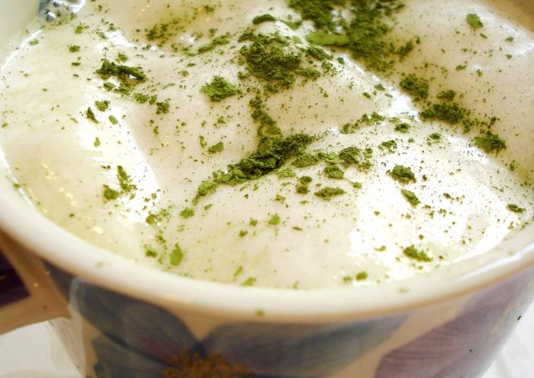 Recipe of Hot Matcha Milk with Marshmallows