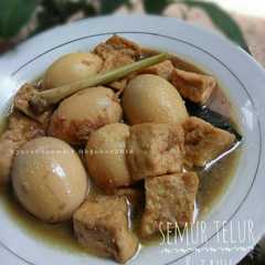 Semur telur dan tahu রেসিপির প্রধান ছবি