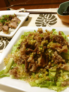 A picture of All-Purpose Dressing Crispy Stir-Fry Pork In a Fragrant Sauce.