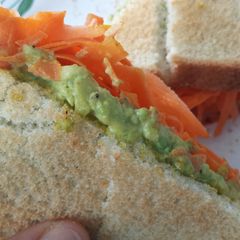 A picture of Ma G's Avocado and Carrot Sandwhich.