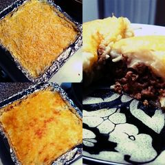 A picture of Mash potato pie.