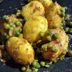 A picture of Tawa dum aloo.
