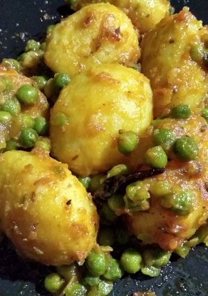 A picture of Tawa dum aloo.