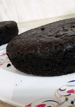 A picture of fudgy brownie cake.