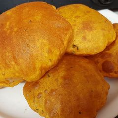 A picture of Masala poori.