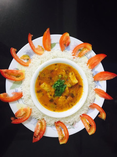 A picture of Matar Paneer & Rice.