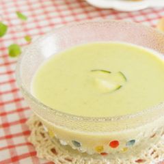 A picture of Chilled Zucchini Soup.