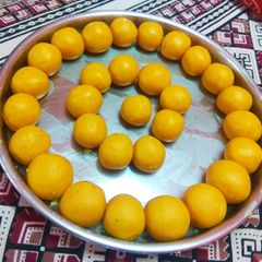 Besan Ke laddoo A picture of Besan Ke laddoo.