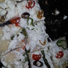 A picture of Feta pizza.
