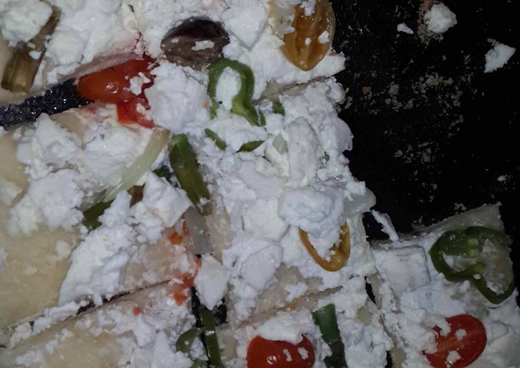 Recipe of Speedy Feta pizza