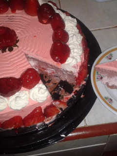 Una foto de Pastel de Fresas Con Crema