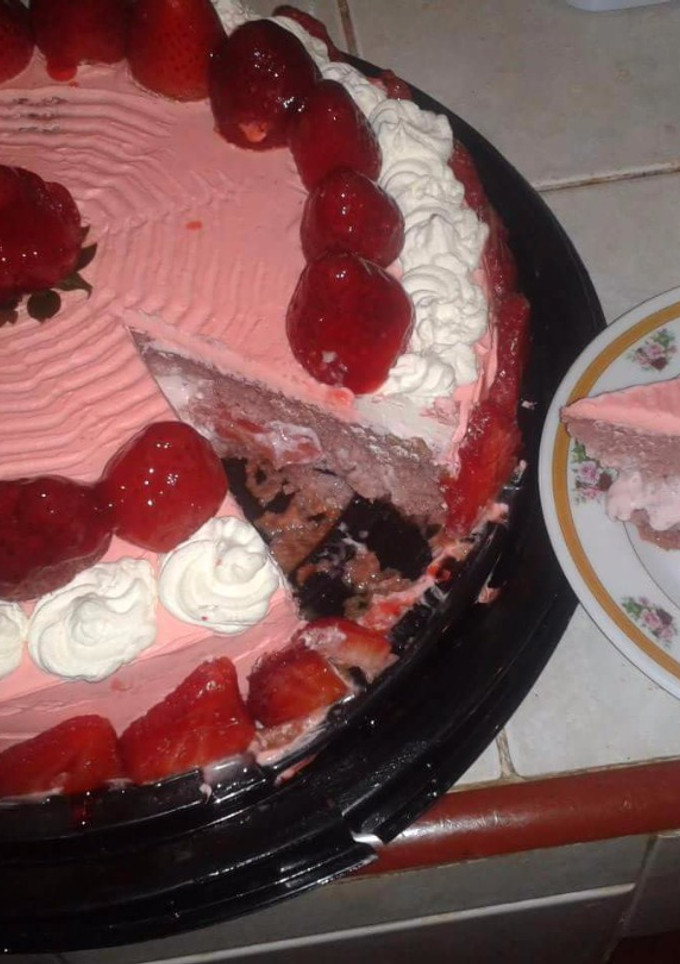 Una foto de Pastel de Fresas Con Crema