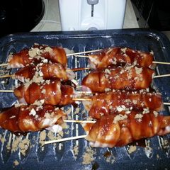 Bacon Rassberry lemon bbq chicken kabobs A picture of Bacon Rassberry lemon bbq chicken kabobs.