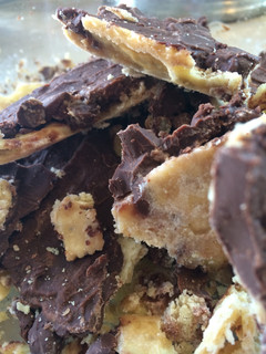 A picture of Christmas Crack.