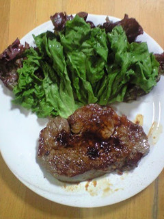 A picture of Beef Steak in a Pan.