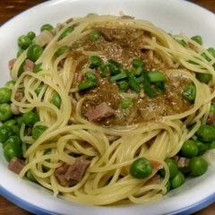 A picture of Hubei angel hair pasta.