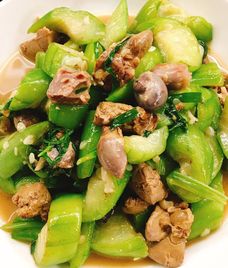 mướp xào lòng gà