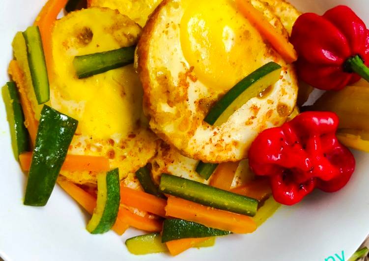 Telur Ceplok Bumbu Acar