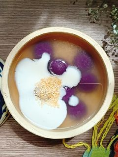 Hình của món Chè đậu xanh khoai lang tím.