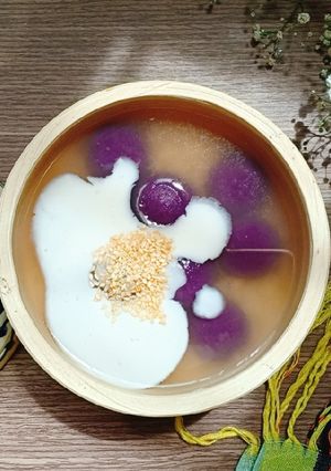 Hình của món Chè đậu xanh khoai lang tím.