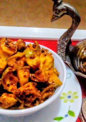 कच्चे आम का रेडीमेड मसालेदार अचार रेसिपी मुख्य फोटो