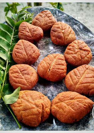 ठेकुआ (thekua recipe in Hindi) रेसिपी मुख्य फोटो