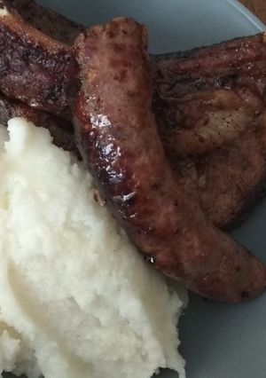 A picture of Pap and Shisanyama meat.