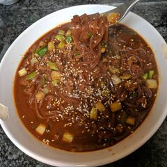 A picture of Korean Style Chinese Noodles.